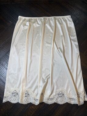 Vintage Adonna 2X Ivory Lace Trim Half Slip Skirt Plus Size USA Made